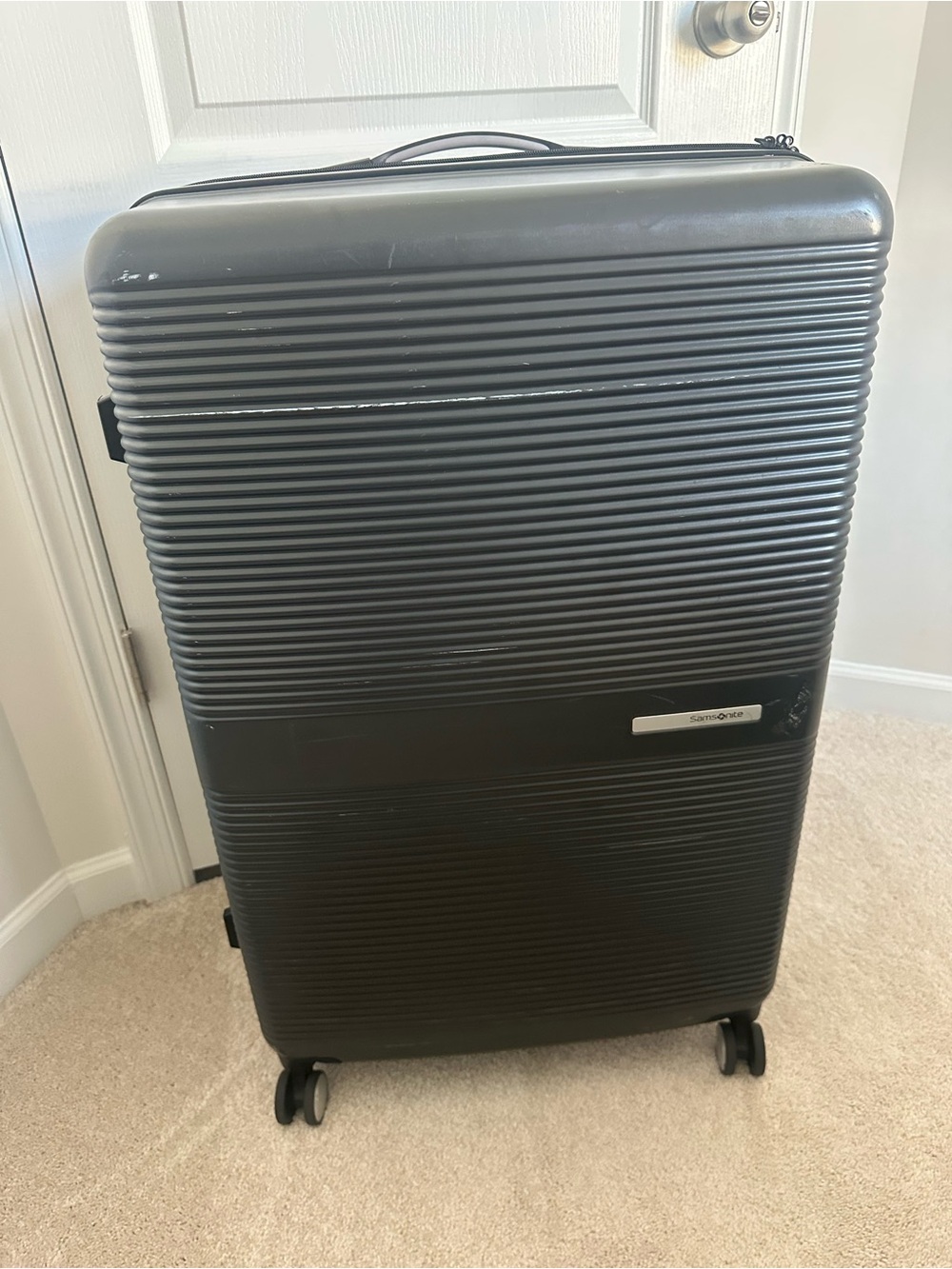 Samsonite 29” Black Hardside Spinner Luggage